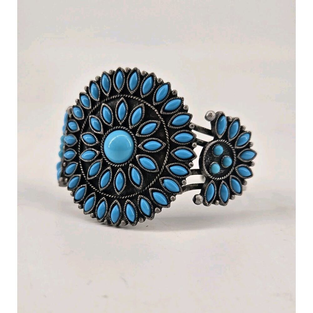 Vintage Boho 70s Avon Faux Turquoise Southwestern Cuff Statement Bracelet 7 Inch
